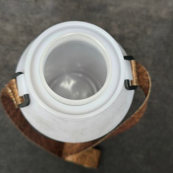 Disney Star Wars Bubo Wamba Family Farms Up Souvenir Sipper Cup w. Lanyard - Picture 7 of 14